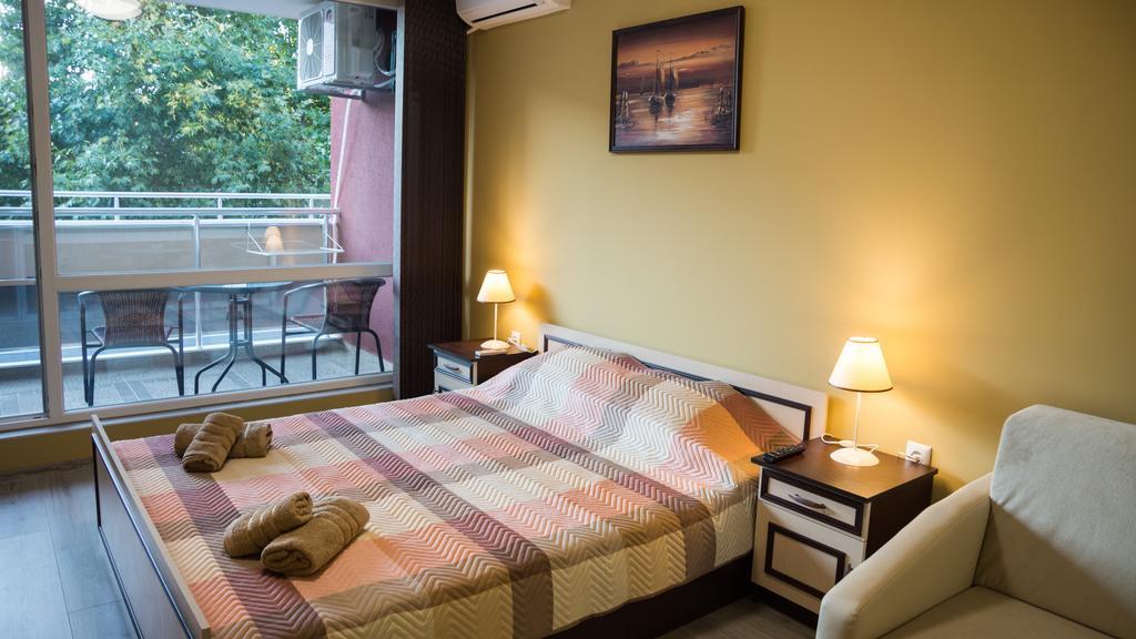 Nasred Grada Apartment Hisarya Exterior photo